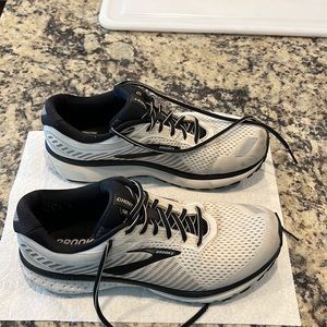 Brooks Ghost 12 Running Shoes